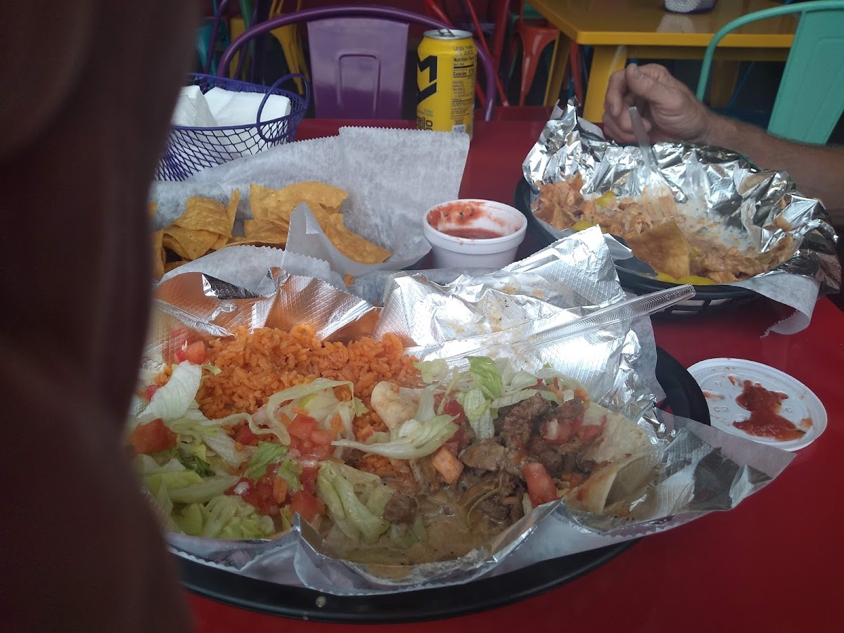 Pepos Burrito Bar-10